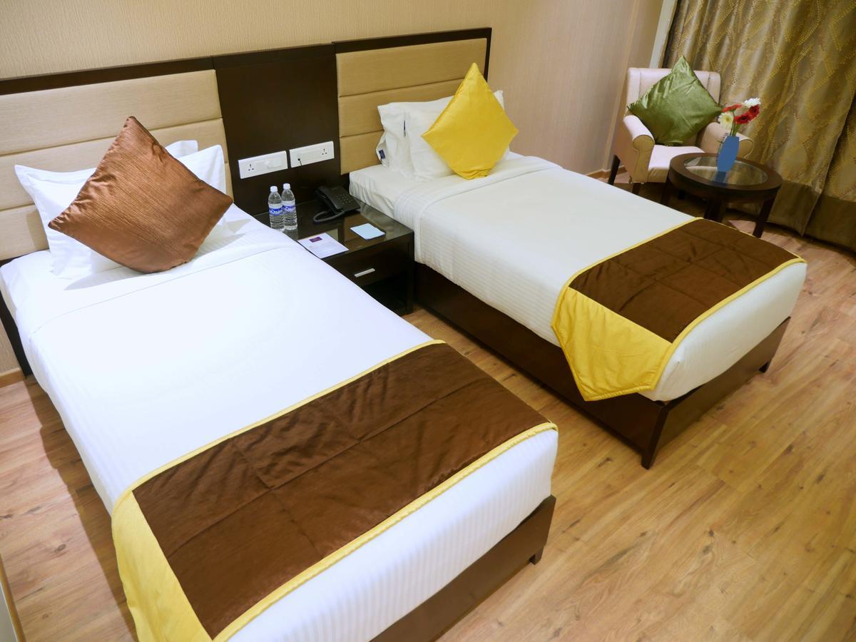 Asr Parklane Hotel Hosur Exterior photo