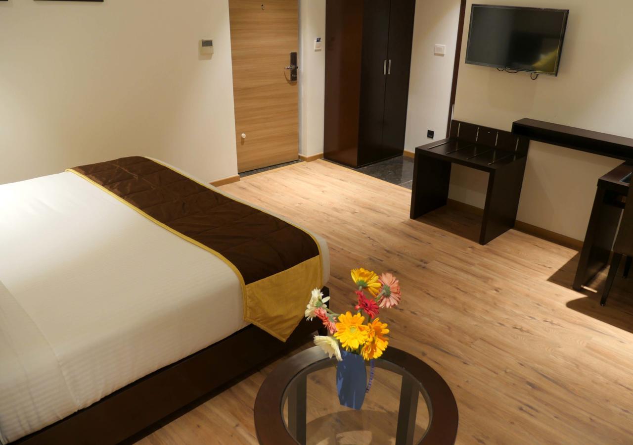 Asr Parklane Hotel Hosur Exterior photo