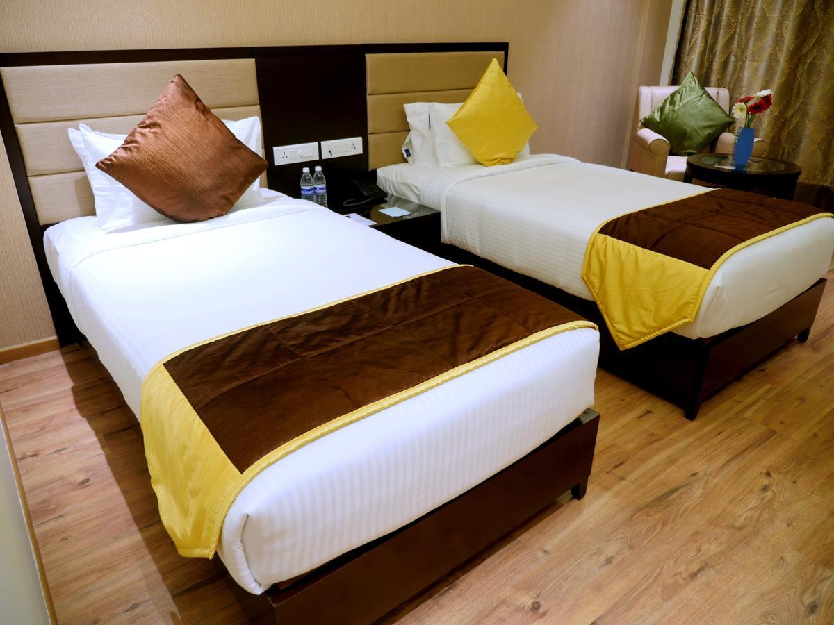 Asr Parklane Hotel Hosur Exterior photo